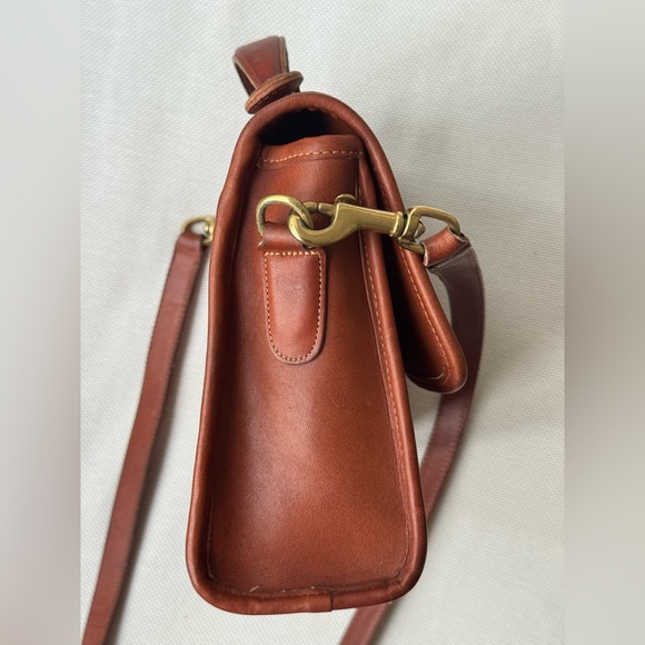 Vintage Coach Court Bag in British Tan 9870 - Picture 4 of 8